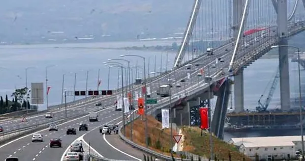 Osmangazi Köprüsü ve İstanbul-İzmir Otoyolu'ndan rekor! Muhalefetin algısı yine tutmadı | CHP'li Başarır karantinada araç saymıştı - 4