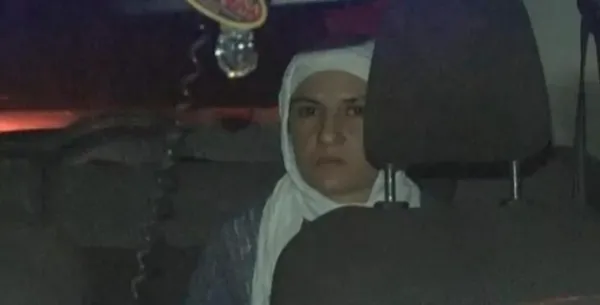 zeytinburnunda-vahset-kocasini-uyurken-baltayla-olduren-kadindan-pes-dedirten-savunma-1638885057437.jpg Zeytinburnu’nda vahşet! Kocasını uyurken baltayla öldüren kadından ‘pes’ dedirten savunma - 4