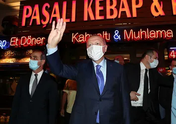 Başkan Erdoğan'a Üsküdar’da sevgi seli!