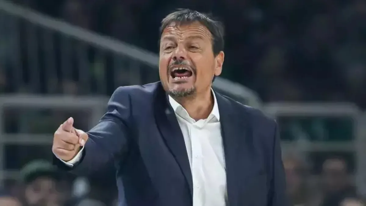 EuroLeague Panathinaikos Başantrenörü Ergin Ataman'a para cezası verdi