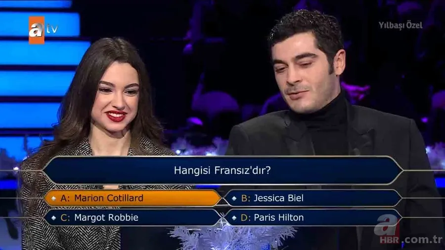 Milyoner'de yıldızlar geçidi! Burak Deniz ve Su Burcu Yazgı Coşkun milyonluk soruyu açtırdı | Kazanılan ödül çocuklar için bağışlandı 19