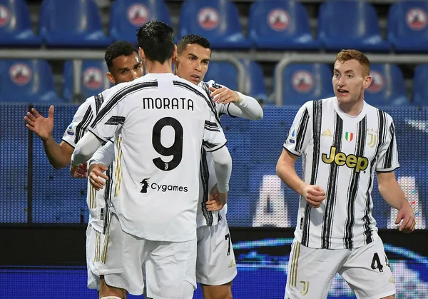 Real Madrid servet harcadı 'Yeni Ronaldo'sunu bulamadı - 6