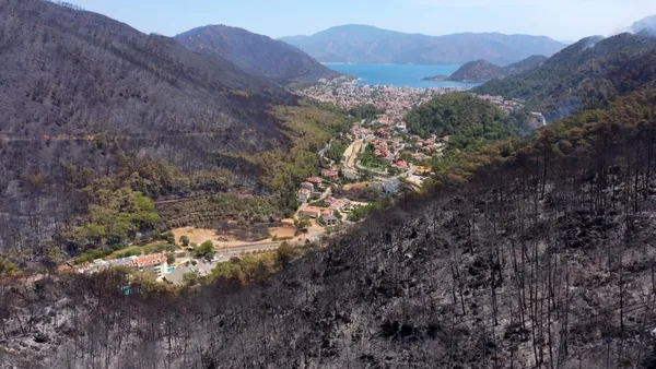 muglada-yanginin-basladigi-ilk-anlar-1629274405221.jpg Muğla’da yangının başladığı ilk anlar - 2