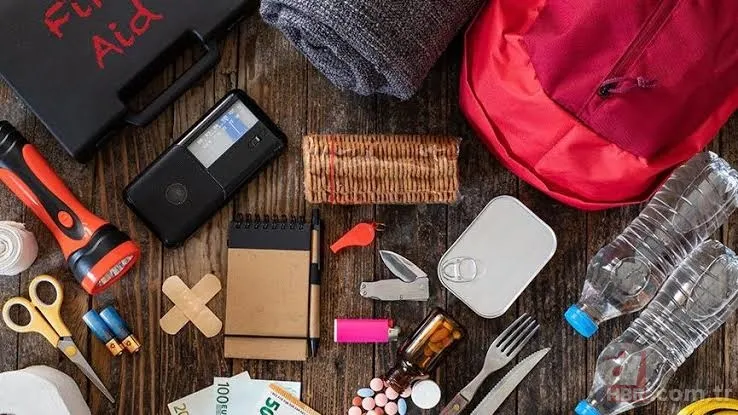 Deprem çantanızı hazır tutun! En iyi deprem çantası nasıl hazırlanır? Deprem çantasında neler olmalı? 1