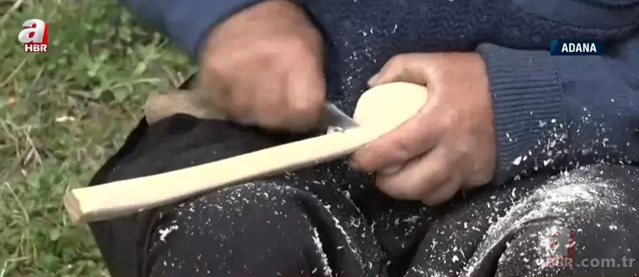 Ağaçlar onun elinde şekilleniyor! Şimşir ağaçlarından... 4