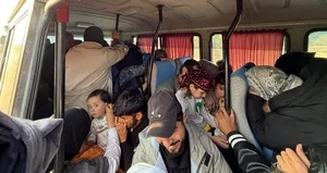 Çeşme’de 40 düzensiz göçmen yakalandı