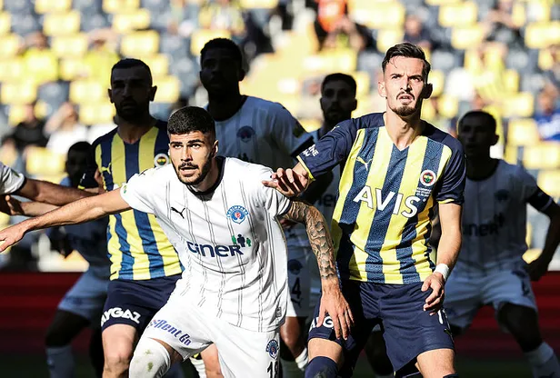 kasimpasa-fenerbahce-muhtemel-11ler-28-subat-kasimpasa-fenerbahce-maci-ne-zaman-saat-kacta-hangi-kanalda-1646029743249.jpg Kasımpaşa Fenerbahçe muhtemel 11'ler! 28 Şubat Kasımpaşa Fenerbahçe maçı ne zaman, saat kaçta, hangi kanalda? - 7