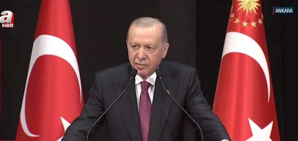 fon-sorusturmasinda-yeni-asama-6-aylik-odeme-plani-devrede-a-haberde-dikkat-ceken-analiz-turkiyede-krizi-cozeb-1790704713631.jpg Fon soruşturmasında yeni aşama: 6 aylık ödeme planı devrede! A Haber’de dikkat çeken analiz: “Türkiye'de krizi çözebilecek birikim ve deneyim var” - 1
