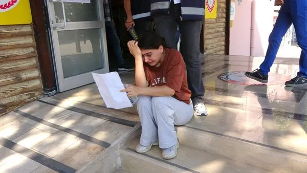 yks-oncesi-polise-verdigi-cevap-yurekleri-daglamisti-ayse-sabancalinin-aci-hikayesi-ortaya-cikti-1655787155691.jpeg YKS öncesi polise verdiği cevap yürekleri dağlamıştı! Ayşe Sabancalı'nın acı hikayesi ortaya çıktı - 2