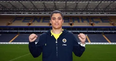 Fenerbahçe Busenaz Sürmeneli'yi kadrosuna kattı!