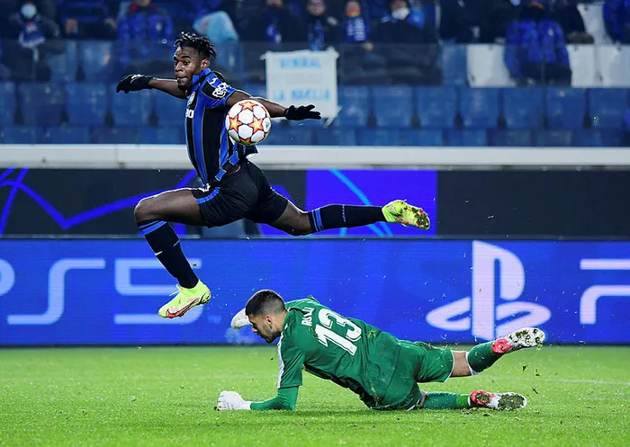 Son dakika: UEFA Şampiyonlar Ligi son 16 turuna adını yazdıran son takım belli oldu | Atalanta - Villarreal maçı ertelenmişti - 1