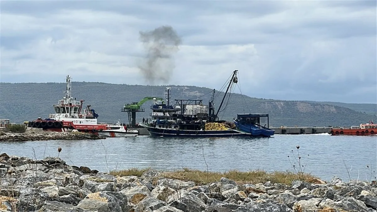Çanakkale açıklarında can pazarı! 4 kişinin bulunduğu tekne battı: 3 ölü