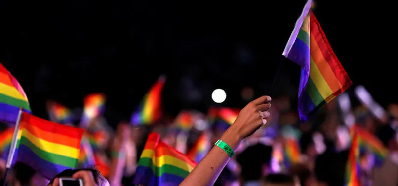 Çirkin karikatürle Peygamberimize hakaret etmişlerdi! O alçak gözaltına alındı