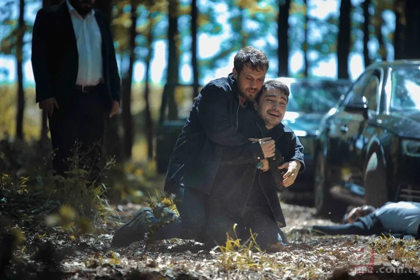 Ezel dizisinde Ömer'in kardeşini canlandırmıştı! O isim Çukur'un yıldızı çıktı! Görenler gözlerine inanamıyor 17