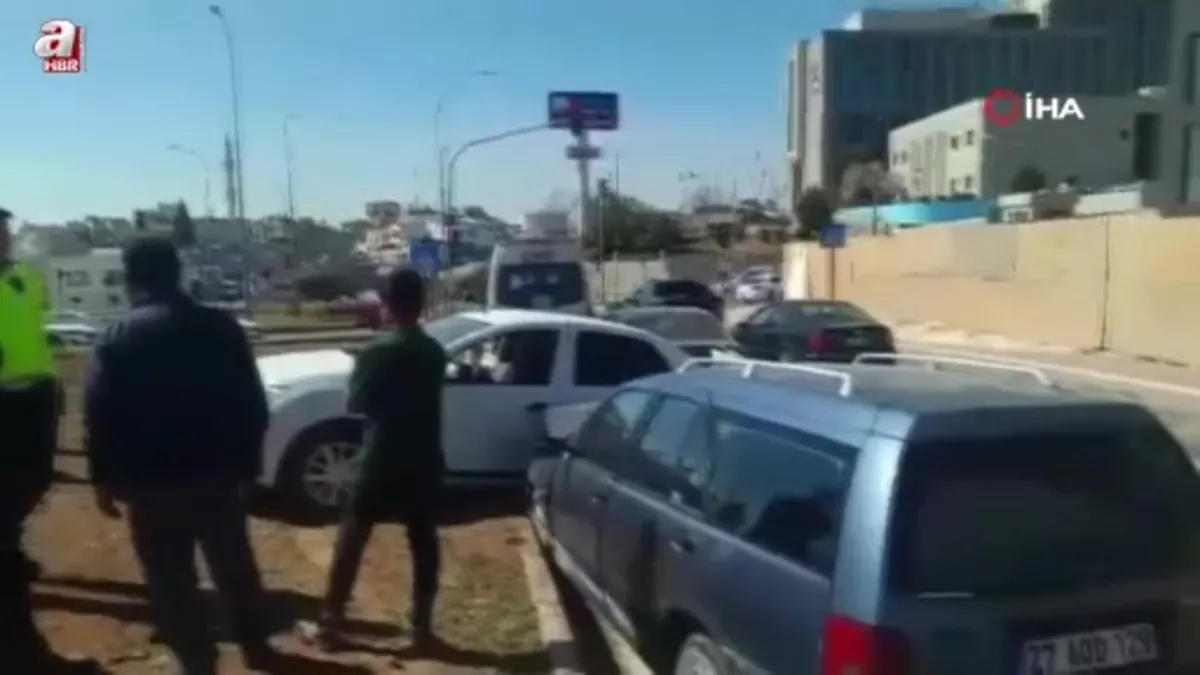 Şanlıurfa’da zincirleme kazada 2 kişi yaralandı