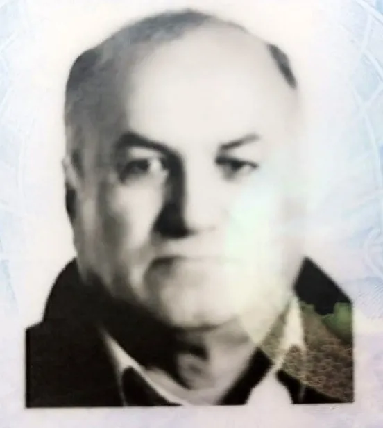 izmirde-katliam-gibi-olay-esini-ve-kayinpederini-oldurup-2-baldizini-vurdu-daha-once-de-esini-bicakladigi-ogre-1660818560368.jpg İzmir’de aile katliamı! Eşini ve kayınpederini öldürüp 2 baldızını vurdu | Daha önce de eşini bıçakladığı öğrenildi - 1