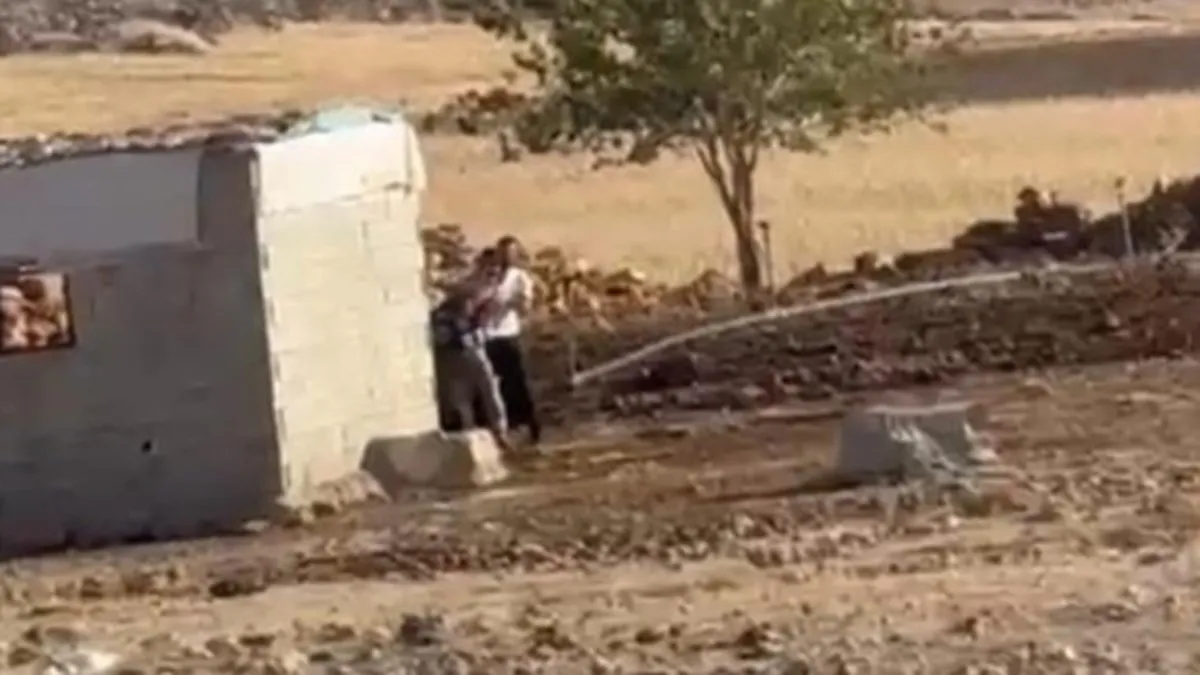 İki grubun silahlı çatışması kamerada!