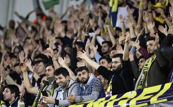 giresunspordan-fenerbahce-maci-oncesi-flas-karar-stada-alinmayacaklar-1644507538250.jpg Giresunspor'dan Fenerbahçe maçı öncesi flaş karar! Stada alınmayacaklar - 1