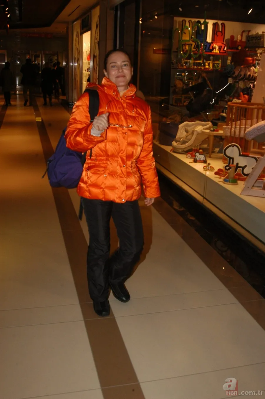 Yeşilçam'ın usta ismi Fatma Girik 40 yıl sonra aynı pozu verdi 10