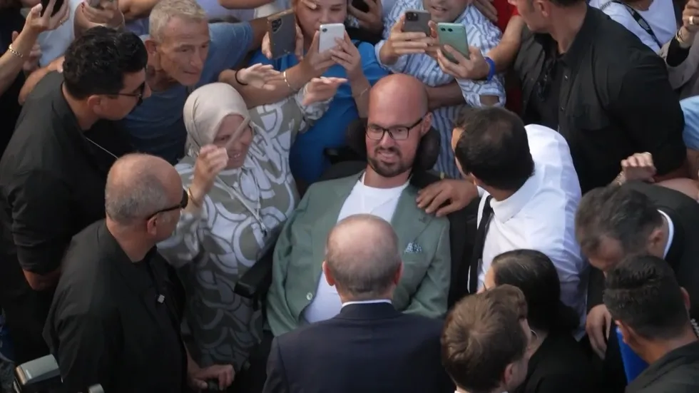 1789485259315.jpeg Başkan Erdoğan ile duygu dolu buluşma! Emre Vural yaşadığı unutulmaz anları A Haber'e anlattı - 1