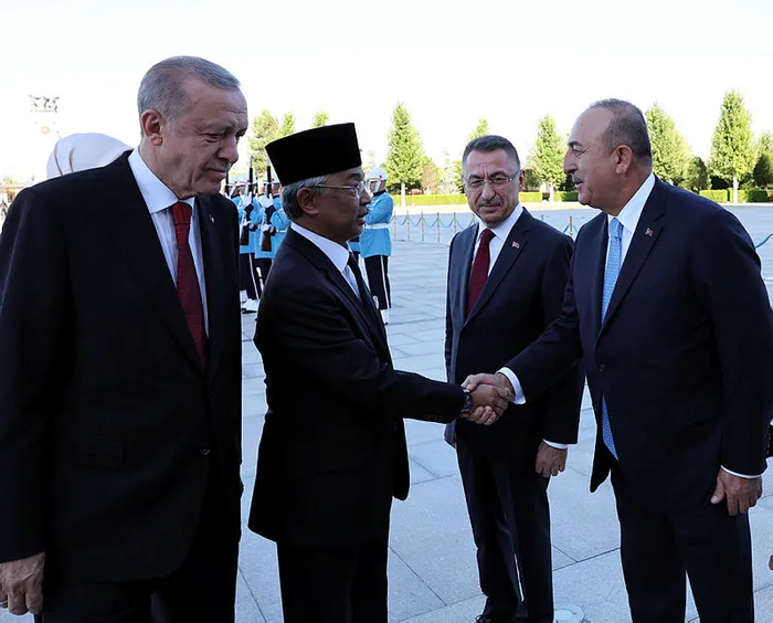 Başkan Erdoğan’dan Malezya Kralı Al-Mustafa Billah Şah’a Devlet Nişanı