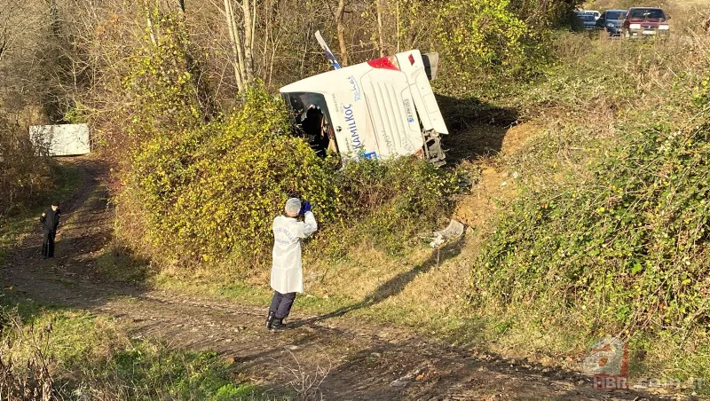 Bartın'da yolcu otobüsü devrildi! Çok sayıda yaralı var 24