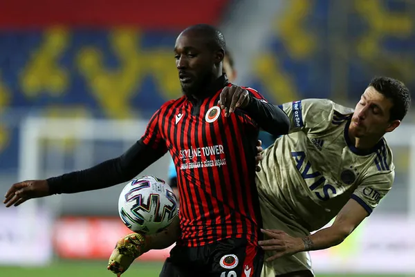 Süper Lig 9. hafta karşılaşması | Gençlerbirliği 1-5 Fenerbahçe maç sonucu - 5