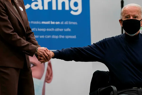Son dakika: Joe Biden Covid-19 aşısı oldu - 3