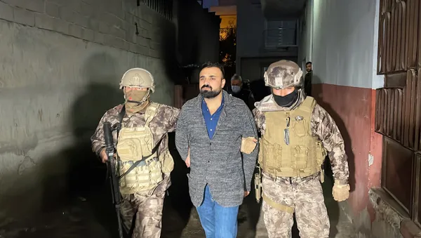 Mersin'de PKK/KCK operasyonu: HDP'li ilçe yöneticileri dahil 9 gözaltı - 2