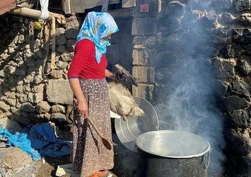 Tanesi 1200 TL! Türk mutfağının vazgeçilmezi! Tüyü bile para ediyor