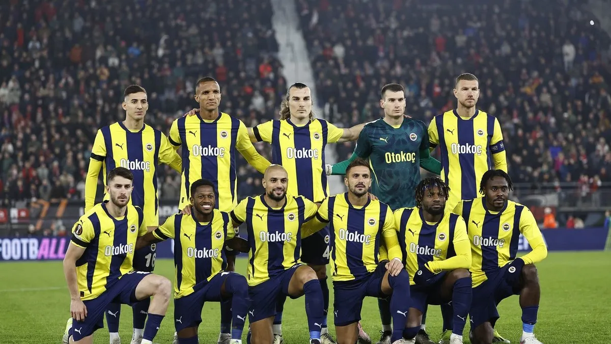 Fenerbahçe'de savunma harekatı! İşte listedeki 3 isim