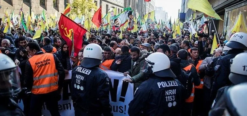PKK'lılardan Almanya'da küstah girişim! Teröre özgürlük aradılar