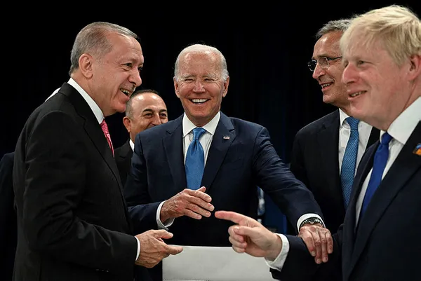 Yunan basınından flaş Türkiye itirafı! Türkiye olmadan yaprak hareket etmez