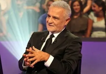 Kenan Işık'a büyük ayıp! 'Tık' uğruna...