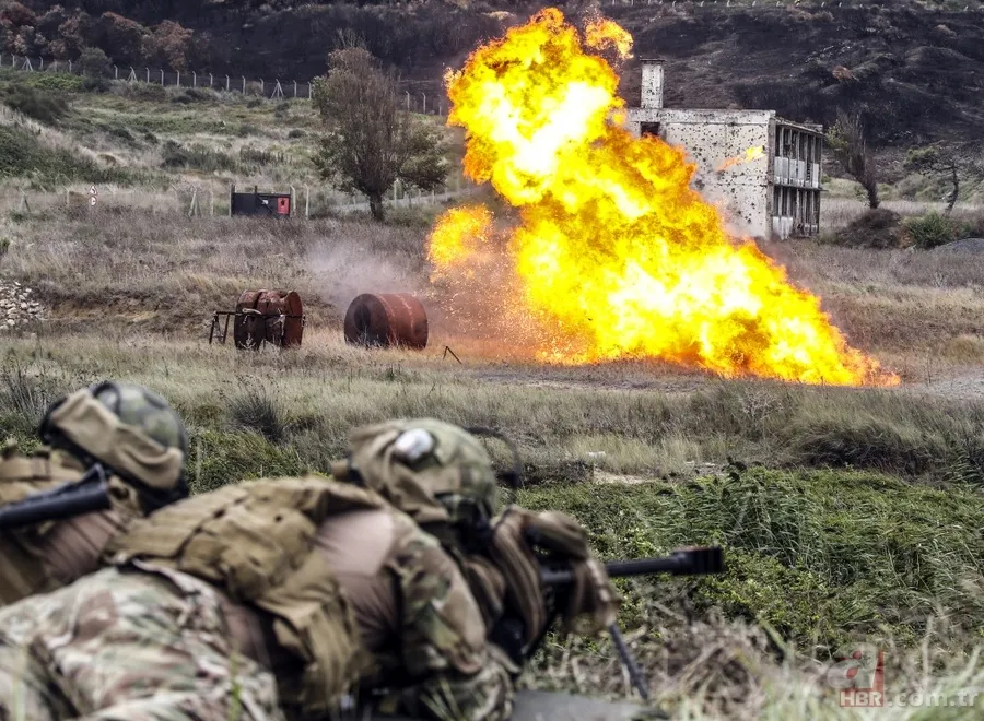 Türk ordusunun gururu SAS komandoları görüntülendi! 2