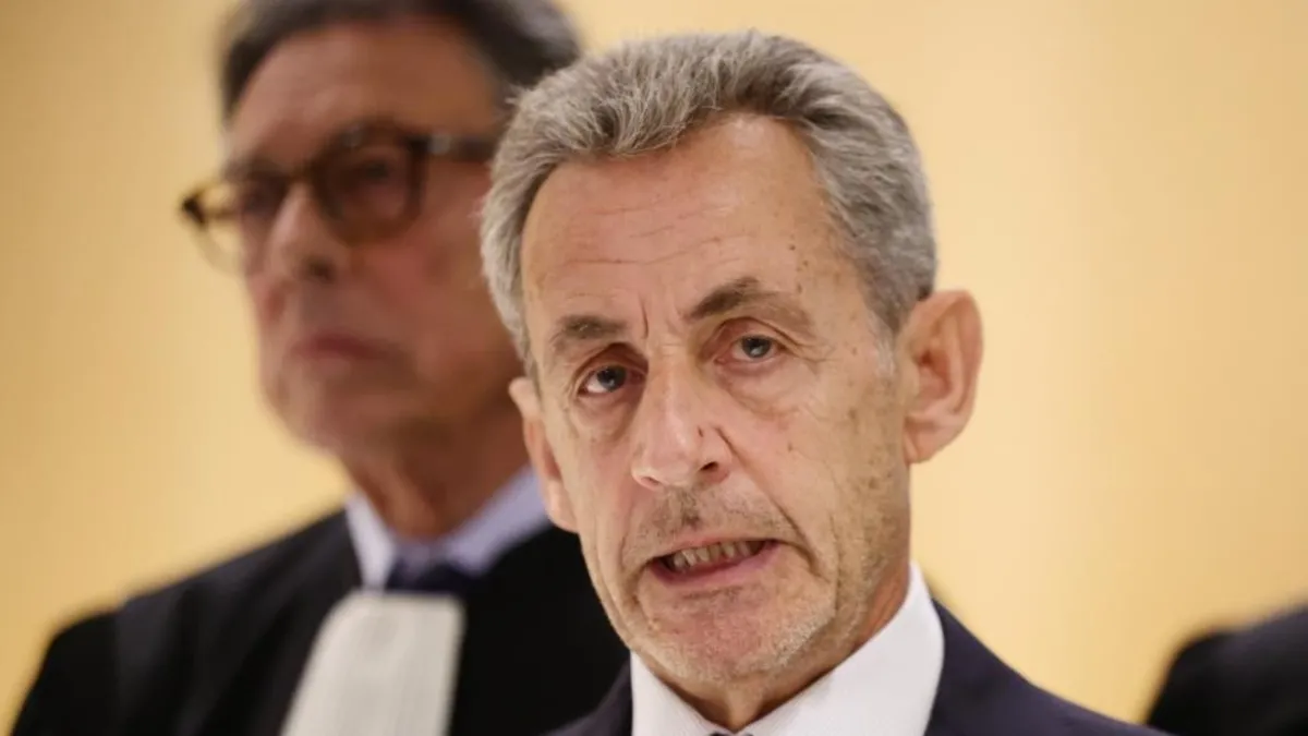 Fransa'nın eski Cumhurbaşkanı Sarkozy yarın cezaevine girecek