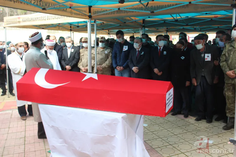 Bitlis şehitlerine veda! Gözyaşları sel oldu 3