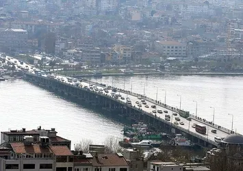Atatürk Köprüsü trafiğe kapatılacak