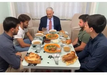 Binali Yıldırım: Kankalarımla beraberiz