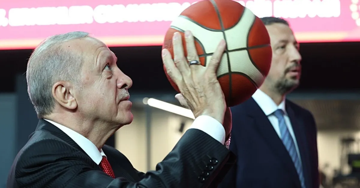 Başkan Erdoğan Basketbol Gelişim Merkezini gezdi!