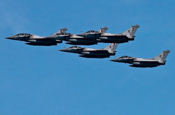 Yunanistan Fransa'nın eskimiş savaş jetlerine servet ödedi! - 5