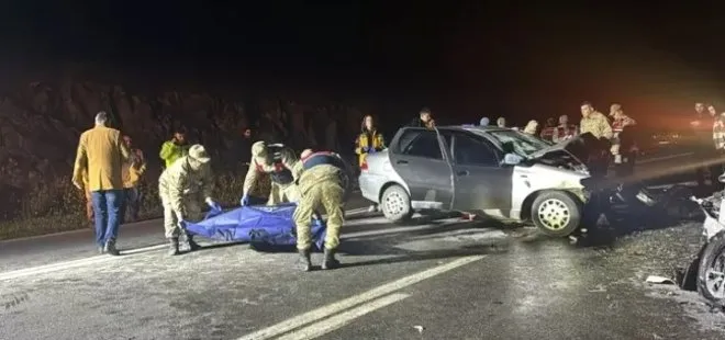 Gaziantep’te iki otomobil çarpıştı: 2 ölü, 5 yaralı