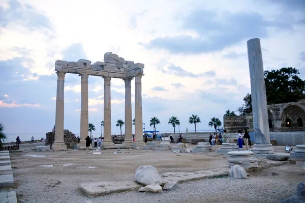 Almanya’nın Bild Gazetesi yarışma düzenledi ilanda yazanlar dikkat çekti! Fişi çek enflasyonu unut Türkiye’ye tatile git