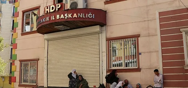 Son dakika: Diyarbakır’da HDP önünde eylem yapan aile sayısı 4’e çıktı