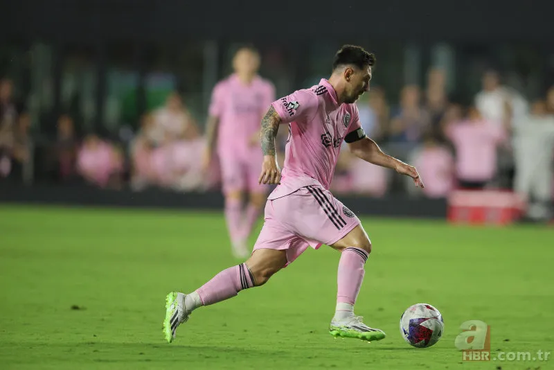 Lionel Messi'den inanılmaz başlangıç! Inter Miami ile ilk maçında son dakikada frikik golü 14