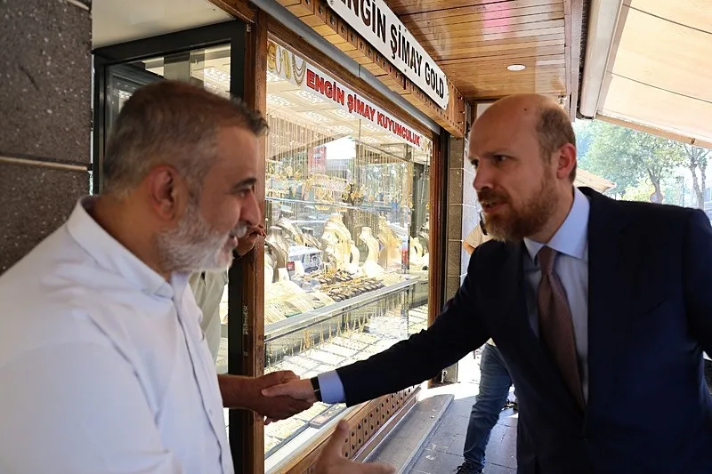 1789393559302.jpeg Bilal Erdoğan Diyarbakır’da A Haber'e konuştu: Geleceğimizi kardeşlikle inşa edebiliriz - 2