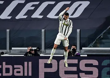 Ronaldo Cagliari'yi 2 golle devirdi