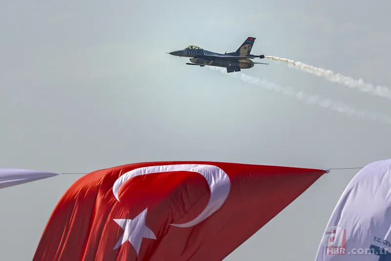 Atatürk Havalimanı Millet Bahçesi'nde İstanbul'un fethinin 569. yılı için dev kutlama! 18