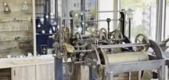 Abdülhamid Han’ın yaptırdığı Bursa saat kulesinin 41 yıldır çalışmayan saati tamir edildi