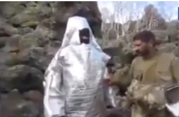 PKK'lı teröristlerin İHA'lardan korunmak için uzay kostümü giydiği ortaya çıktı - 1